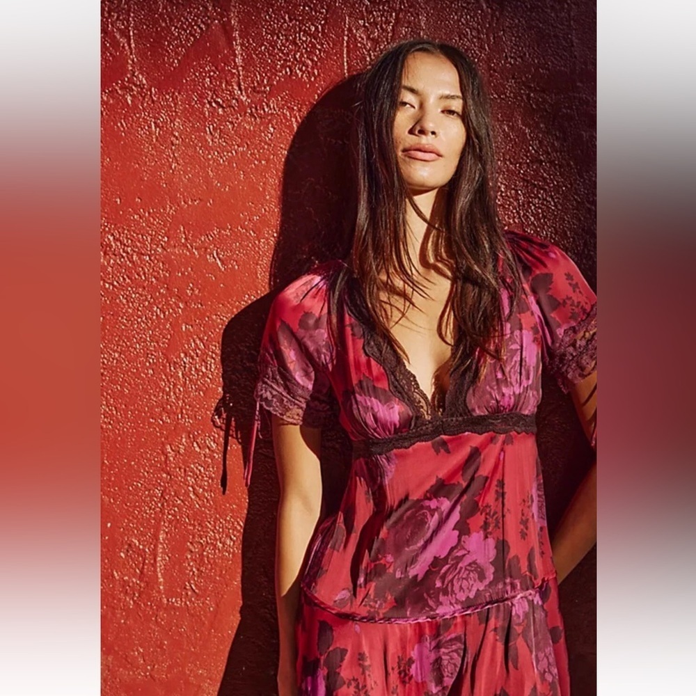 Free people Jos Red Floral, Emperor Waist, Size Small, Mini Nude Lined Dress - Picture 4 of 5
